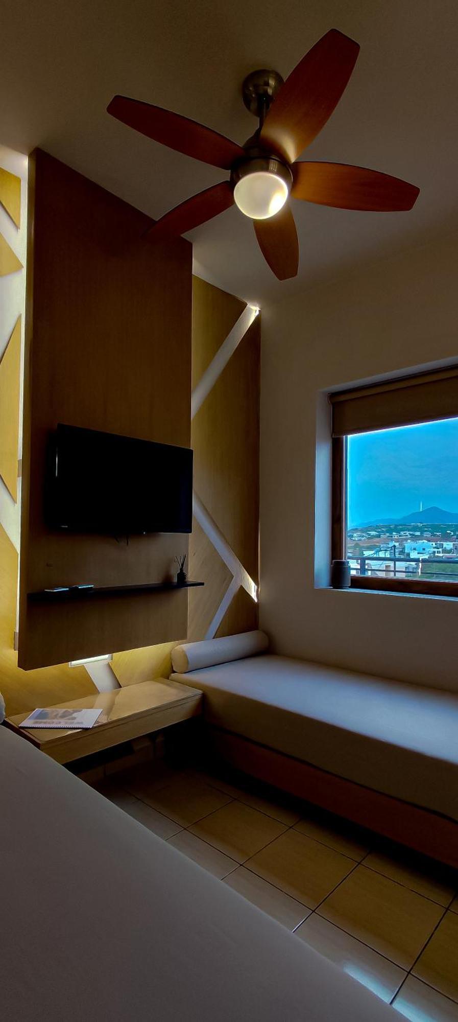 Niki Apartments Makrýgialos 外观 照片